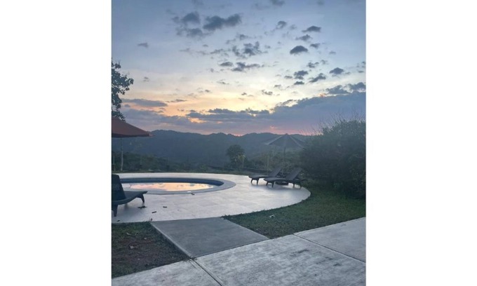 Carara Haus | Mountain Paradise with 9 Waterfalls & guest house