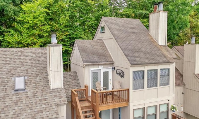 Thayerville Haus | Mountain Ridge Nest