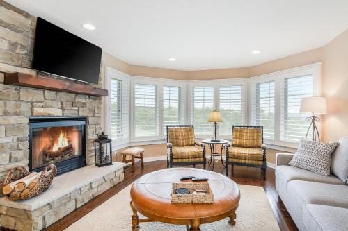 Thompsonville Haus | Mountain Top 713