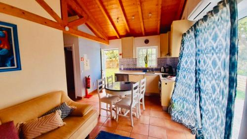 Évora Haus | Mountain View 2 Bedroom Chalet