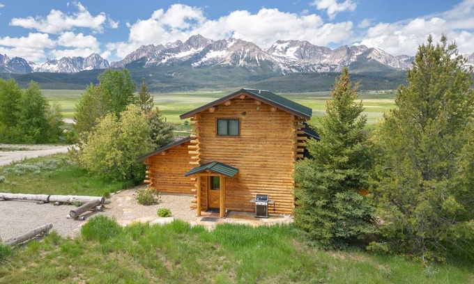 Stanley Kabine | Mountain View Home - Spektakulärer Bergblick mit Sägezahn
