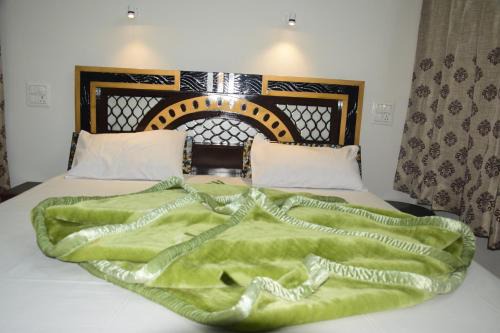 Chamba Haus | Mountain View