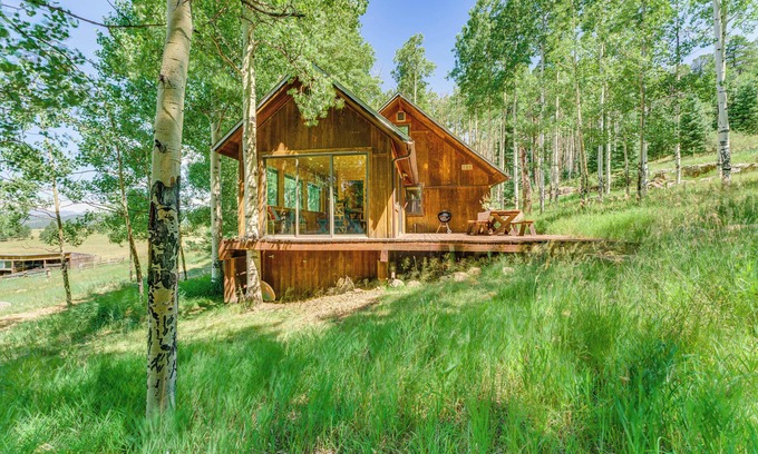 Angel Fire Kabine | Mountain-View Ranch w/ 200 Acres in Angel Fire