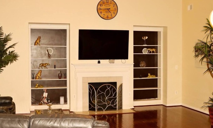 Fort Washington Haus | Movie Theater, Parking, 6 bdm, DC suburb 2 Kitchen