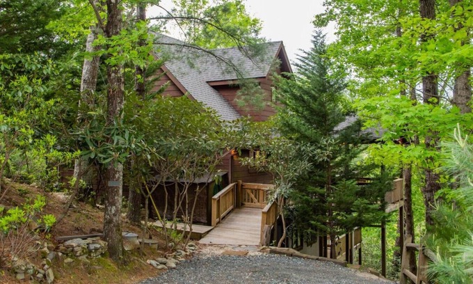 Deep Gap Kabine | MsBeeHavin'*Views*Hiking*Pets OK*3Bd/3BA