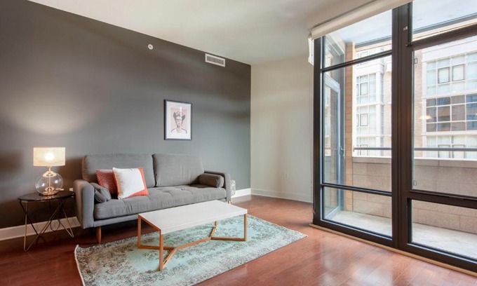 Mount Vernon Triangle Wohnung | Mt Vernon 1BR w Gym WD 2 Pools roomy rooftop WDC-39