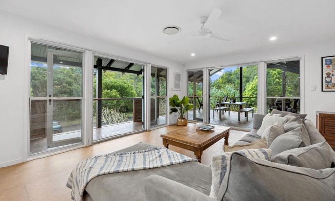 Mudjimba Haus | Mudjimba Beach House
