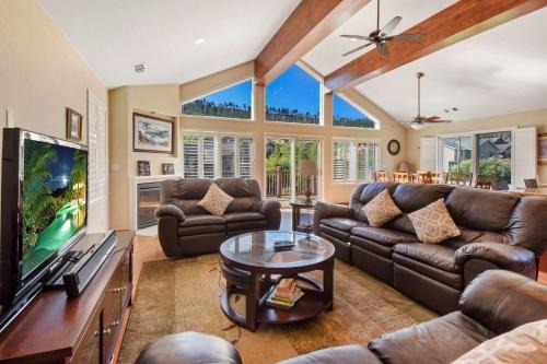 Mountain View Estates Haus | Mule Meadows - Classy Split level South Tahoe home