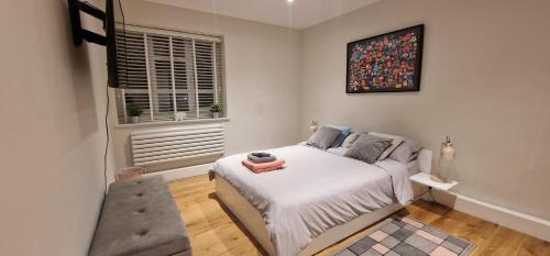 Coppetts Haus | Muswell Hill Apartment FREE PARKING