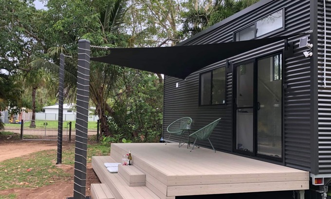 Nelly Bay Kabine | My Tiny Island House Magnetic Island Beach Escape