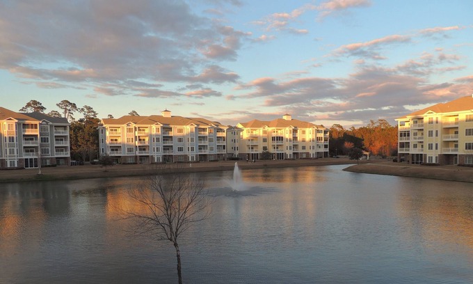 Central Myrtle Beach Eigentumswohnung | Myrtle Beach, SC, USA - Neu renovierte Wohnung Nur 1,5 km vom Strand entfernt !!