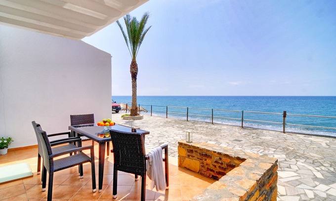 Myrtos Wohnung | Myrtos Mare Suites - Seafront Studio