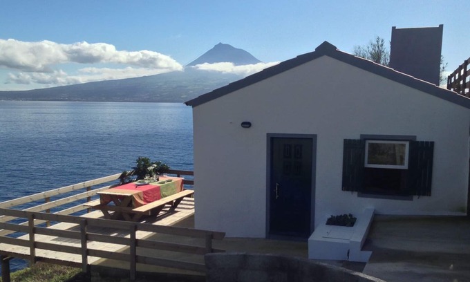 Horta Haus | Naturpark, Faial Island Casa Monte Guia 2 Schlafzimmer Haus