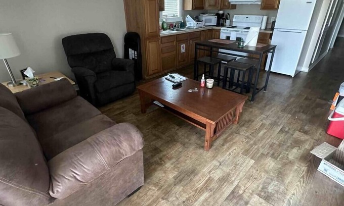 Lake Village Kabine | Nature's Playground: Your Front Yard is Lake Chicot!