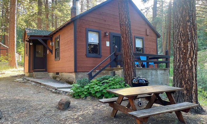 Blairsden-Graeagle Kabine | Charming Cabin ~ 40 Acres auf Scenic Middle Fork von Feather River