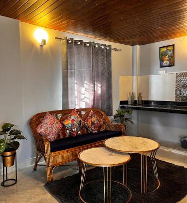 Mukteshwar Wohnung | Naturescape Villa with Terrace