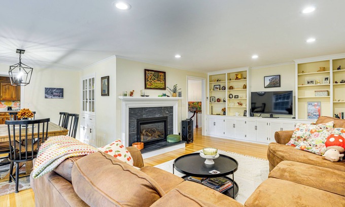 Keene Haus | Near Main St & Festivals: Peaceful Keene Getaway!