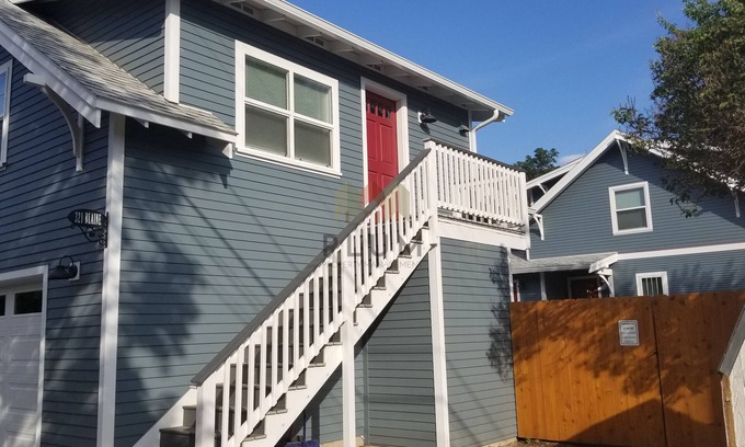 Rose Park Haus | Zentral in die Innenstadt und nur einen kurzen Spaziergang von der Universität entfernt.