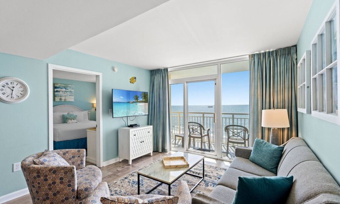 Myrtle Beach Eigentumswohnung | Need a beach getaway? Book our gorgeous Condo now!