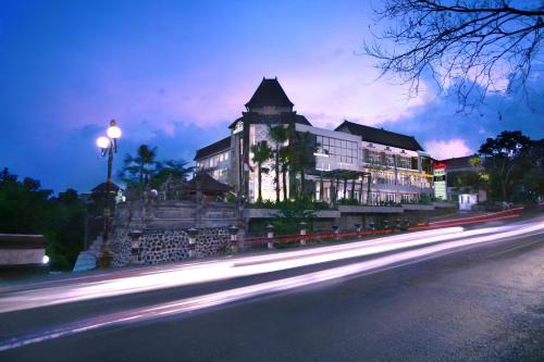 Gatot Subroto Hotel | Neo Denpasar by ASTON