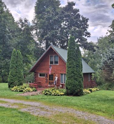 New Bedford Haus | Neshannock Creekside Log Cabin