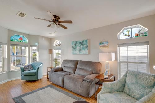 Nettles Island Haus | Nettles Island Jensen Beach Home Walk to Ocean!