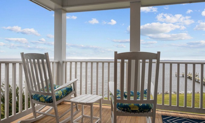 Minnesott Beach Haus | Neuse Village #2 - The best of the Neuse