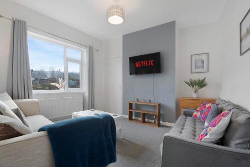Langley Park Haus | New! 2BR in The Crescent