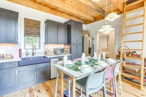 Little Kowaliga Haus | New 3BR Lakefront Home w Dock and Fishing Pond