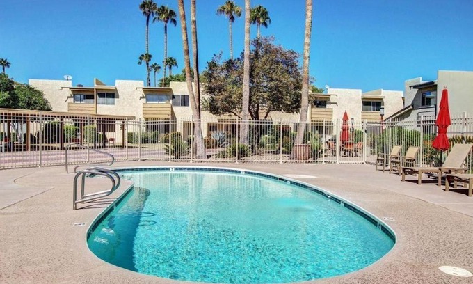 South Scottsdale Haus | New *5*STAR Listing! Poolside, Old Town Scottsdale Condo/TownHome