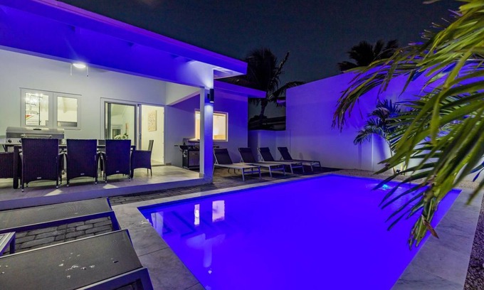 Cunucu Abao Villa | NEW 5BR Villa w/ PrivatePool 3min to Eagle Beach