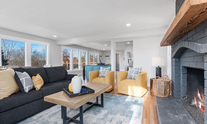 Independence Haus | New and Inviting in Independence