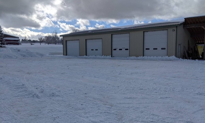 Thayne Haus | New apartment in shop with Indoor parking for toy trailers or vehicle.