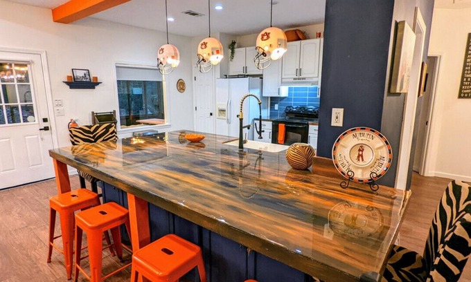 Lee County Haus | NEW! Auburn Tiger Alumni Retreat on 20 private acres