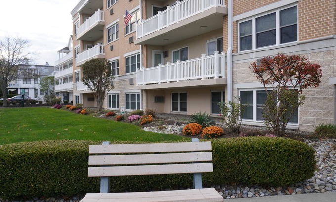 Bradley Beach Eigentumswohnung | New condo 1 Block to beach with AC in Bradley Beach