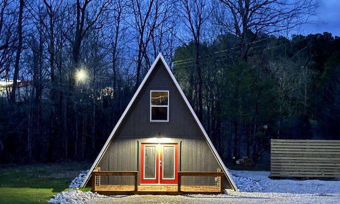 Clarkson Kabine | ❄️✨ NEW Custom A-Frame cabin near Mammoth Cave and <1 mi to Nolin Lake