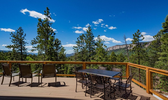 Columbine Lake Haus | Brand New Custom Home mit großen Decks - Amazing Views - Billardtisch / Feuerstelle