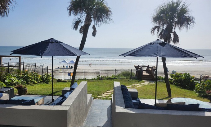 River Ridge Estates Haus | New! Modern Ocean front Tropical Estate, 8 Beds,3 Bath, 1/2 acre, Sleeps 14