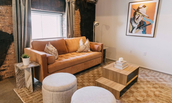 Downtown Memphis Wohnung | NEW Downtown Apartment w/ Free Parking! Walk to Orpheum, Fedex Forum, and Beale!