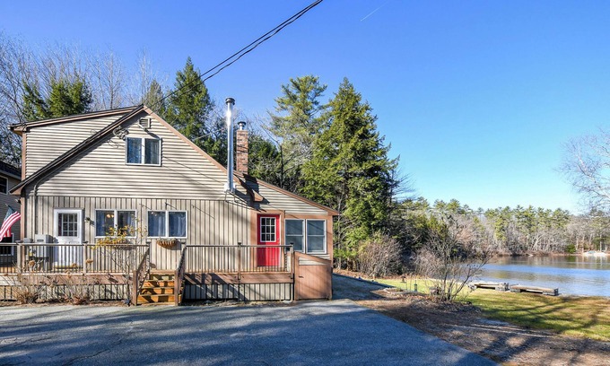 Raymond Haus | New for 2025! Spacious Pet-Friendly Home on Crescent Lake with Sandy Beach