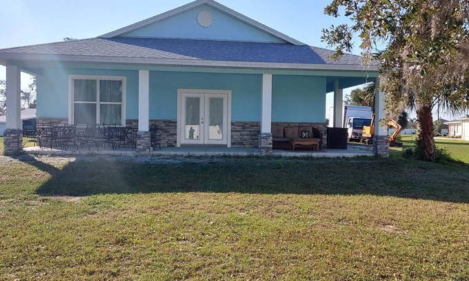 New Smyrna Beach Haus | New house on 1 acre property boat and trailer parking included
