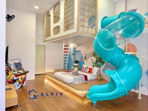 Kampung Jawa Haus | NEW! I 2BR I Playground Kids Friendly I 5-11pax I 10min walk Jonker I BY Alviv