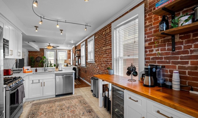 Cheesman Park Haus | New Listing! Steps from Cheesman Park | Extended Stay Ready