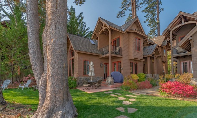 Homewood Villa | NEW - Luxury 3BR Tahoe Villa - Steps to the Lake