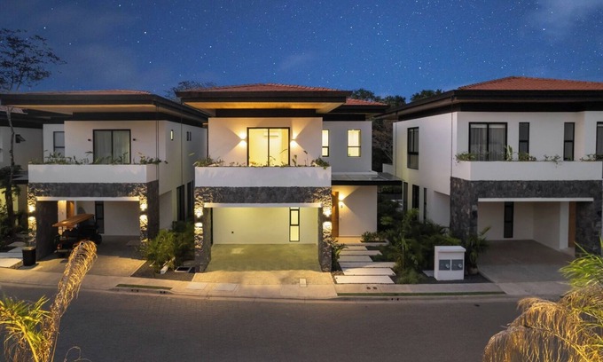Tamarindo Haus | New Modern Architecture Condo Home at Beach Side Private Ranch with private pool