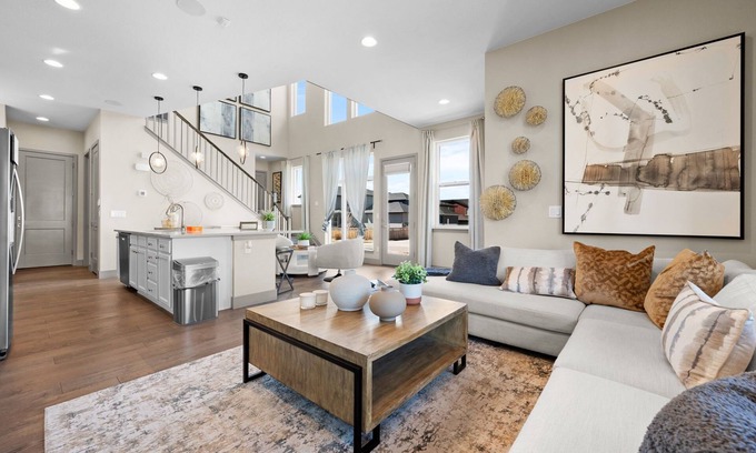 Aurora Haus | New! Near DEN Airport, Gaylord Event Center, Green Valley Ranch Golf Course