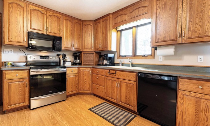 Battle Lake Haus | NEW Spacious Retreat In Beautiful Battle Lake – Pet Friendly With Large Yard!