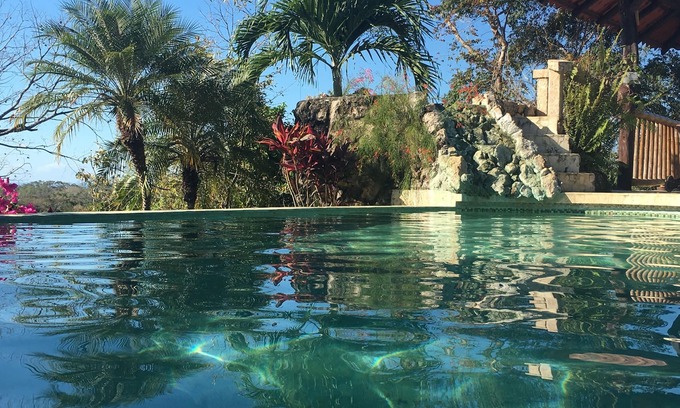 Montezuma Villa | ERSTAUNLICHE LUXUSVILLA PRANA MIT 360-Grad-OZEAN- UND DUNGLE-BLICK, ständige Brise