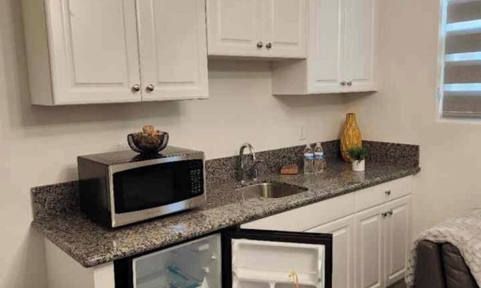 Menifee Haus | New suite for by Temecula wine country & pechanga.