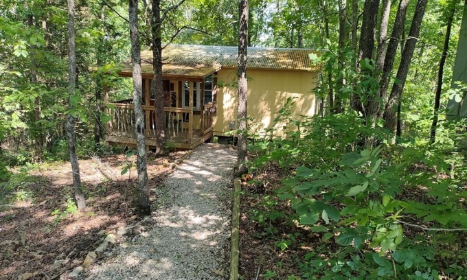 Squires Kabine | NEW! Village of Hope - Cabin #9